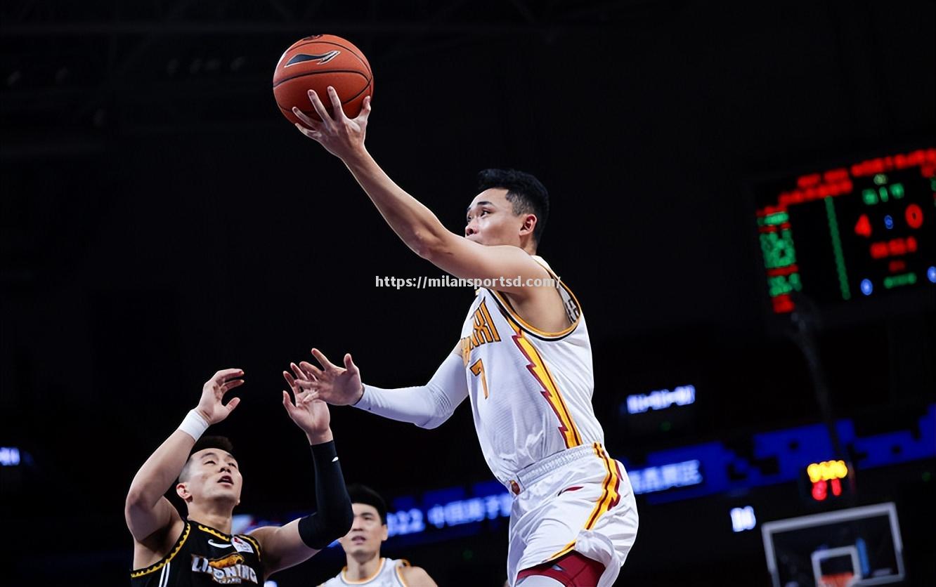 米兰体育-广东宏远逆转山西晋级，提前一轮锁定季后赛席位_