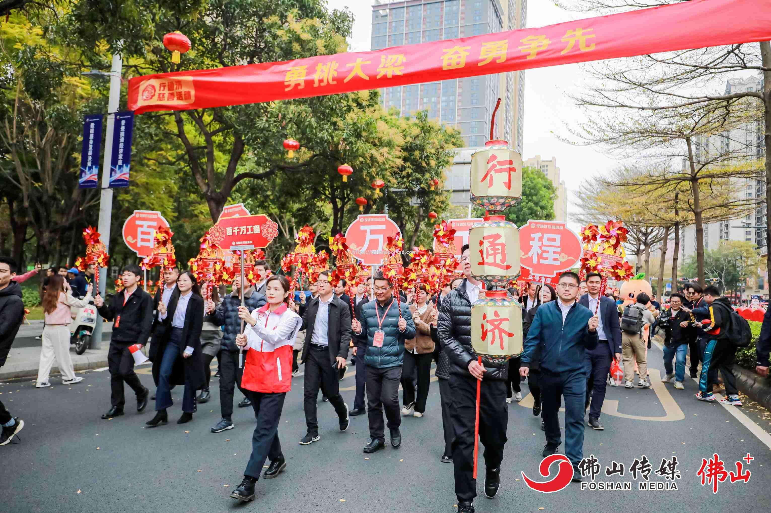 米兰体育-体育名人在节日期间热衷于慈善公益活动